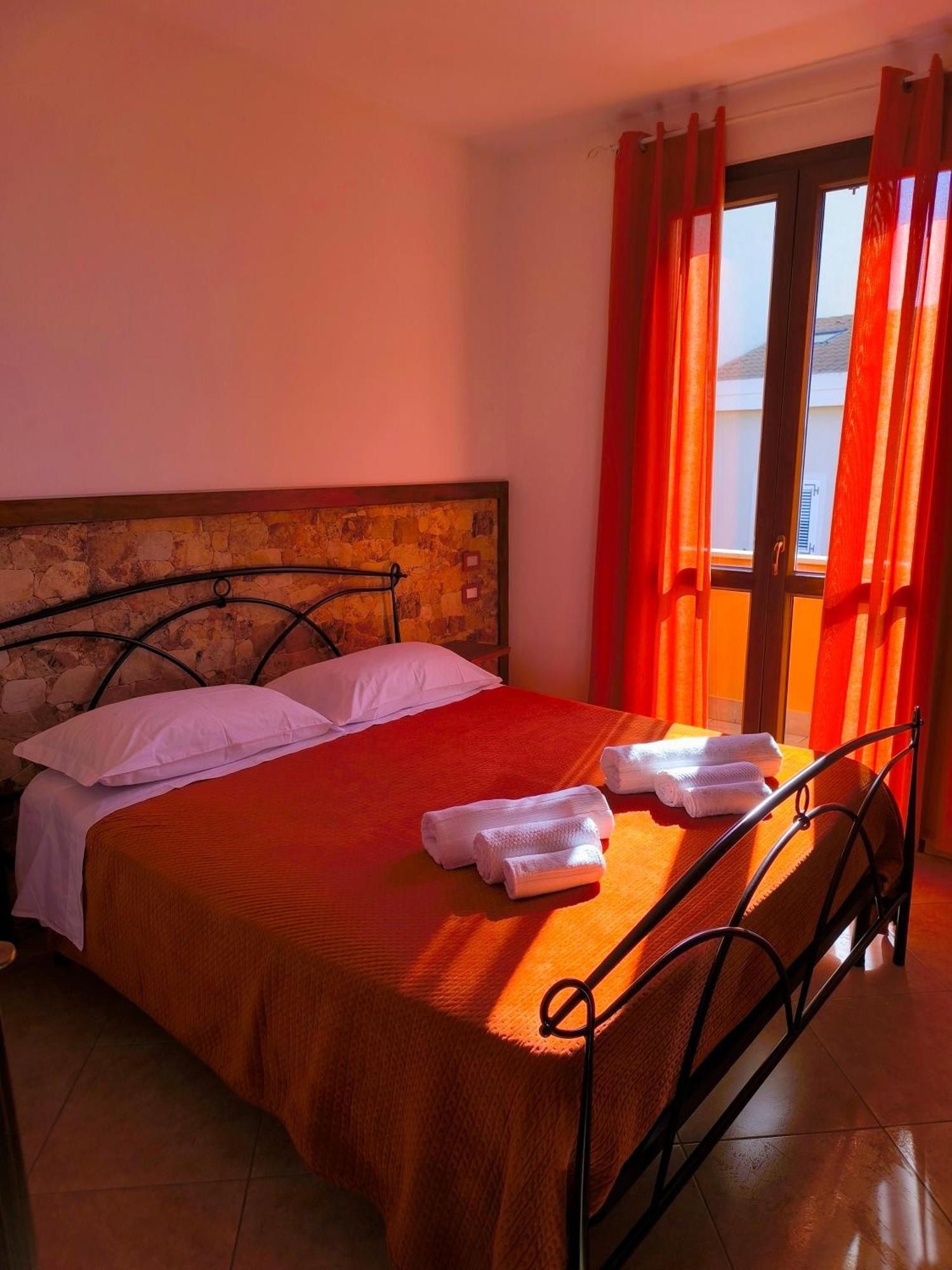 B&B Mamuthones Porto Torres Exteriör bild